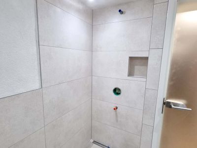 Fertige Dusche.jpg