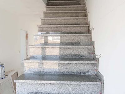 Fertige Granittreppe.jpg